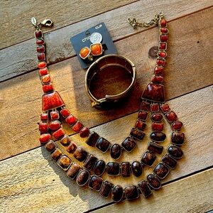 Chico’s like new statement bib necklace, earrings and bracelet